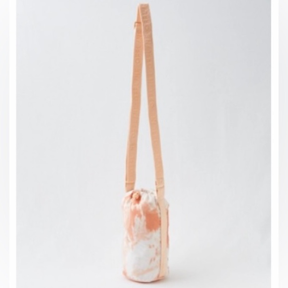 OFFLINE Nylon Water
Bottle Bag - Summer Apricot